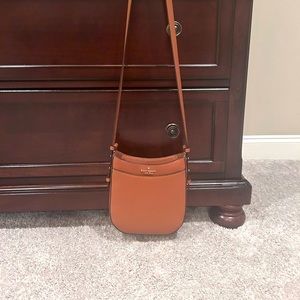 New condition Kate Spade crossbody pebbled leather